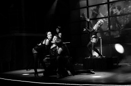 A Performance / ***