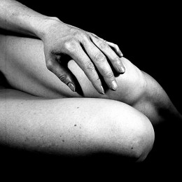 Women hand. / Bronica-S2, AgfaOrtho 25.