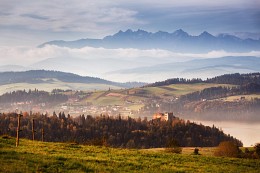 Autumn Hills / ***