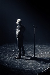 Robbie Williams / No comments.