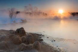Hot Kamchatka River / ***