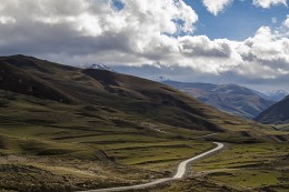 On the road with clouds / ***