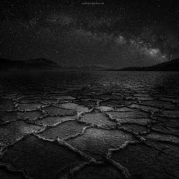 black hole / ***