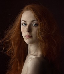  / ***