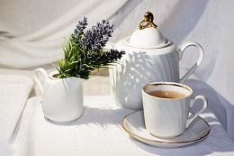 Frühstück / ***