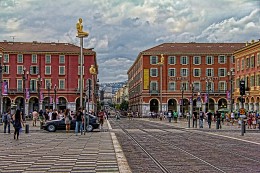 On the streets of Nice / ***