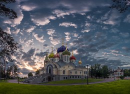 Summer evening in Peredelkino / ***