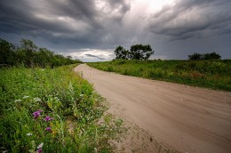 Thunderstorm on the verge ... / ***