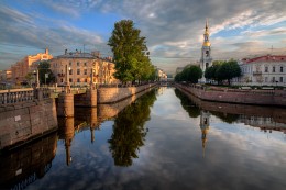 morning on the Kryukov Canal / ***