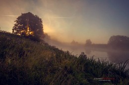 Dawn on the river's sister. / ***