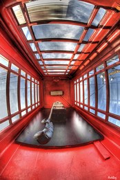 Three Colors: Red / Call me later