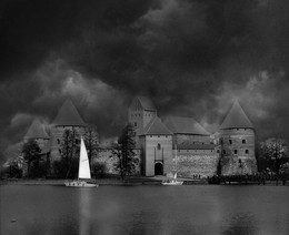 Trakai in cloudy weather / ***