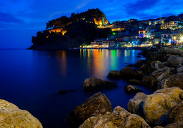 Greece / ***