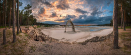 * Evening at the Komsomolsk lake * / ***