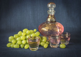 Study with grapes / ***