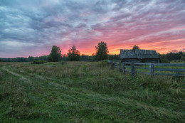Sunset over Tuyloy / ***