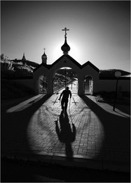 Pilgrim / ***
