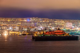 Night Murmansk / ***