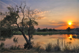 Sunset at the end of summer / ***