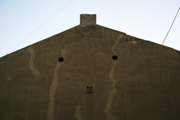 wall / ***