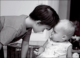 Eyes to eyes / ***