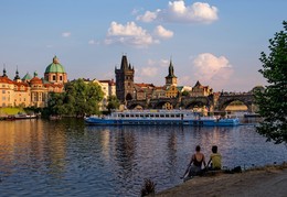 Evening on the Vltava / ***