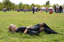 Girl in black. / ***