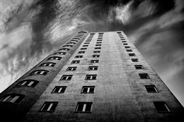 Stolz / ***