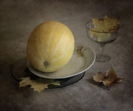 With a pumpkin ... / ..................