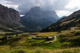 The road to the pass / ***