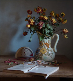 There are wonderful moments of any age ... / ***