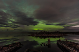 Shining Island / ***