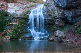 waterfall / ***