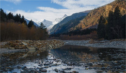 Late autumn on the river Teberda / ***