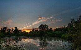 Schwimmbecken / ***