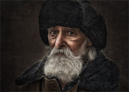 Eyes like a mirror of the soul - in their wisdom and sadness ... / ***