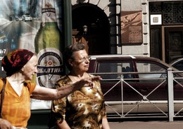 Nicht offensichtliche Bindung / ***