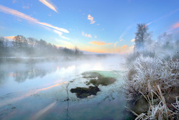 Patterned November morning frost ... / ***