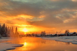 The tired sun / ***