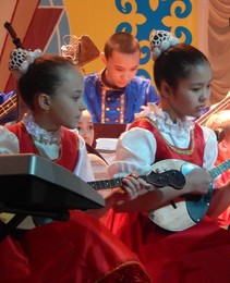 Naile Kurtashirova and Camilla Tenlikova. 2015 / ***
