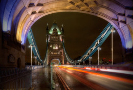 Tower Bridge / tower bridge