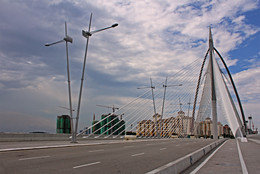 Bridge Seri Vavasan. / [img]http://rasfokus.ru/upload/comments/019c6c8f9ae50974f4bc00064cce7bc9.jpg[/img]
[img]http://rasfokus.ru/upload/comments/2c6dd4435e653e1c852e2bb6d4c87770.jpg[/img]
