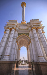 Walking in the new town area ... .Tsentralnaya them. Somoni Dushanbe / ***
