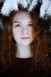 *52 / ***