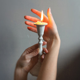 Candle / ***