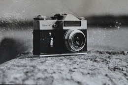 B/W / ...