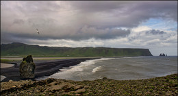 Black beach ... / ***