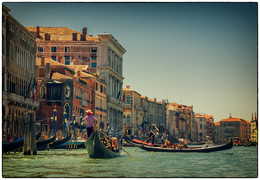 Gondolì, gondolà / [url=http://radikal.ru/big/7e62b71c6d304eb0beae8076ec358e2d][img]http://s017.radikal.ru/i434/1602/5e/24f4db31f932.jpg[/img][/url]
[url=http://radikal.ru/big/668fcae234bb411da79b96a324afd199][img]http://s017.radikal.ru/i409/1602/e3/83462d2cdd52.jpg[/img][/url]
[url=http://radikal.ru/big/938adbf56448435f8a8999f24cab597c][img]http://s017.radikal.ru/i415/1602/b8/65d2f5812ac5.jpg[/img][/url]
[url=http://radikal.ru/big/6406e93a8ee7444f96426a17157b4c81][img]http://s017.radikal.ru/i410/1602/0b/bb17d8338461.jpg[/img][/url]

http://www.youtube.com/watch?v=c47Kt1A98KU