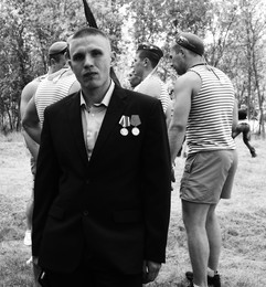 Hero / ***