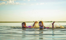 Synchronschwimmen / ***